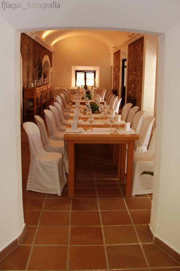 Hospederia Convento De La Parra, 06176 (Adults Only) Hotel La Parra  ภายนอก รูปภาพ