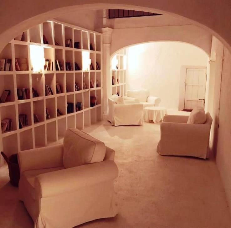 Hospederia Convento De La Parra, 06176 (Adults Only) Hotel La Parra  ภายนอก รูปภาพ