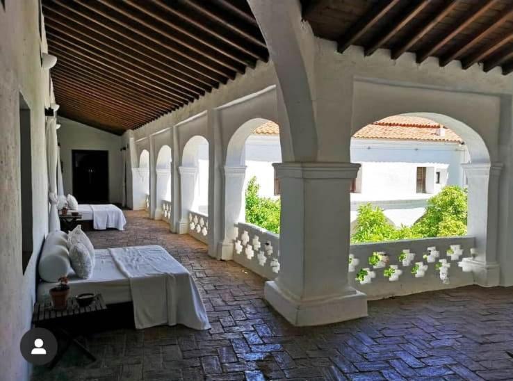 Hospederia Convento De La Parra, 06176 (Adults Only) Hotel La Parra  ภายนอก รูปภาพ